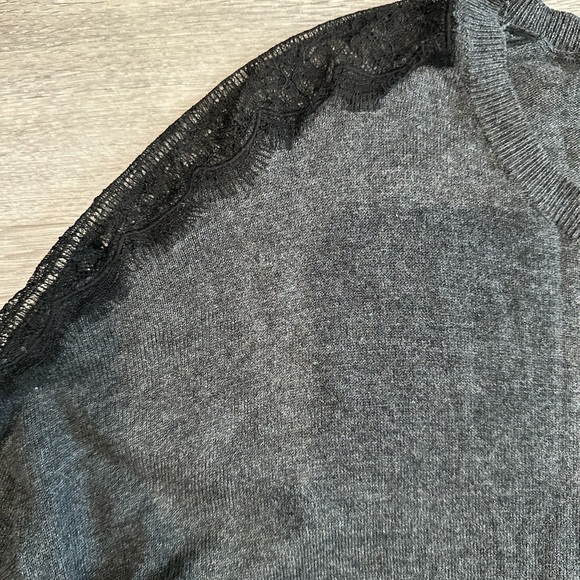 LOFT sweater with lace sleeves - Picture 2 of 3